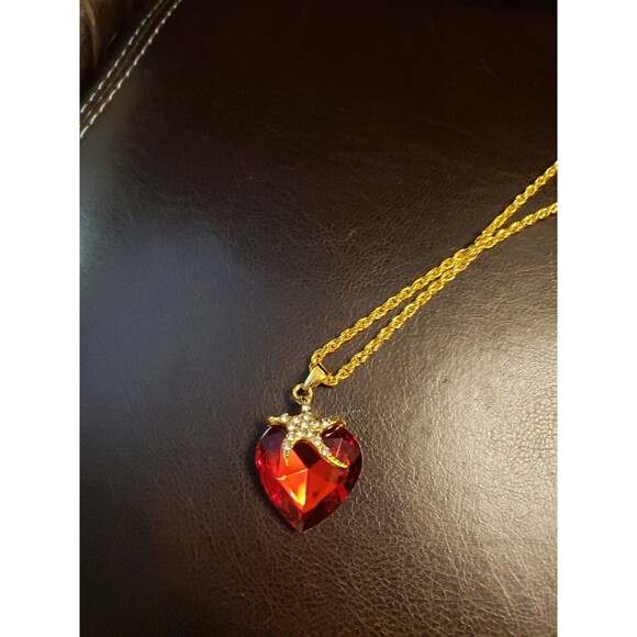 Gold Red STRAWBERRY Heart Rhinestone Necklace Earrings Ring Jewelry Set - Picture 6 of 8